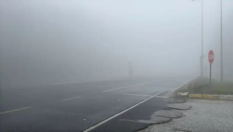 Bolu Dağı'ndaki Sis, Trafiği Felç Etti: Sürücüler Dikkat!
