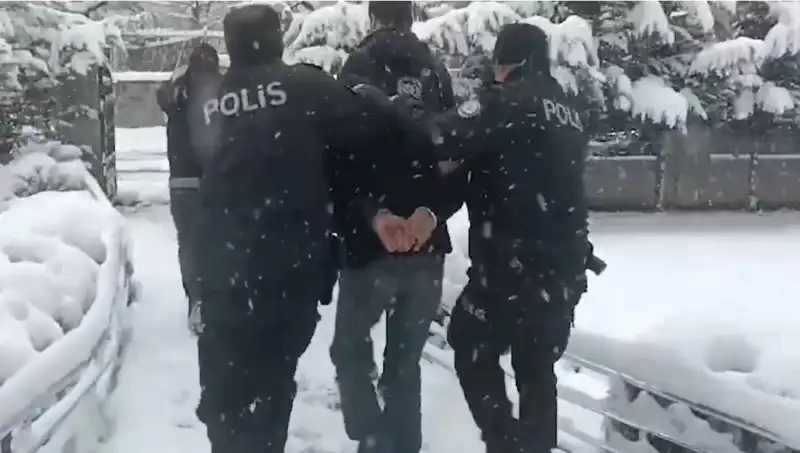 Milyonluk Hırsızlık Skandalında Altı Kişi Tutuklandı!