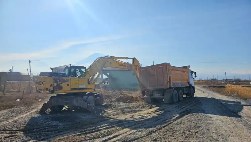 Iğdır'da Metruk Yapılar Yıkıldı: Kentin Dönüşümüne İlk Adım